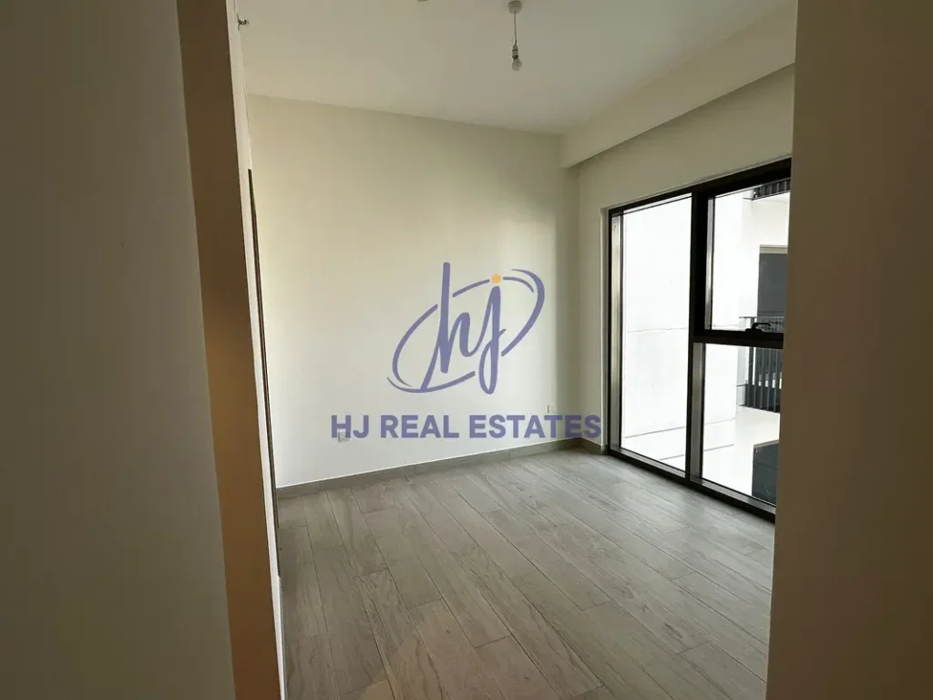 Apartment in Azizi Pearl 8 1