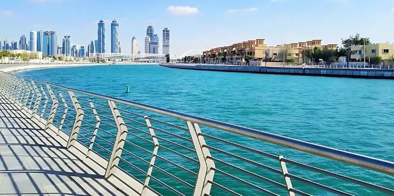  Dubai Water Canal